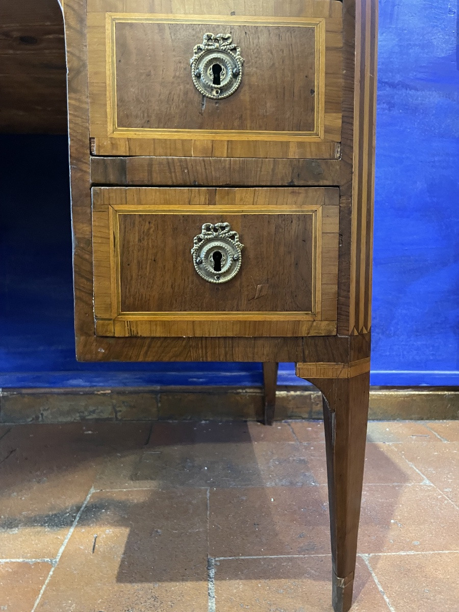 Neoclassical Desk With Floral Vase Marquetry Tuscany Late 18th Century  -photo-3