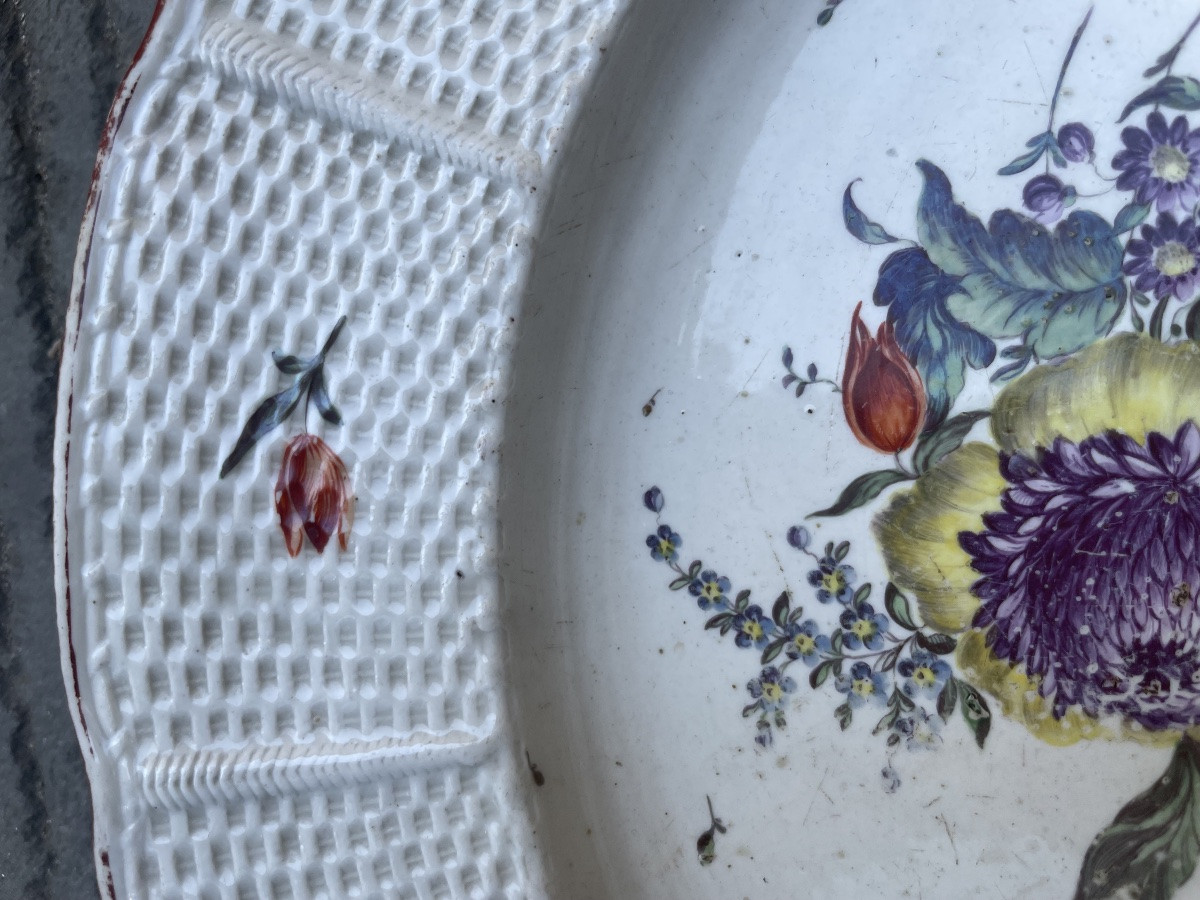 Frankenthal Porcelain Plate 18th Century Floral Decoration Woven Relief 34.5 Cm  -photo-3