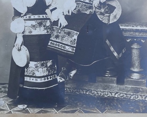 Photographie de deux Ciociares en costume traditionnel – Rome, fin du XIXe siècle-photo-2