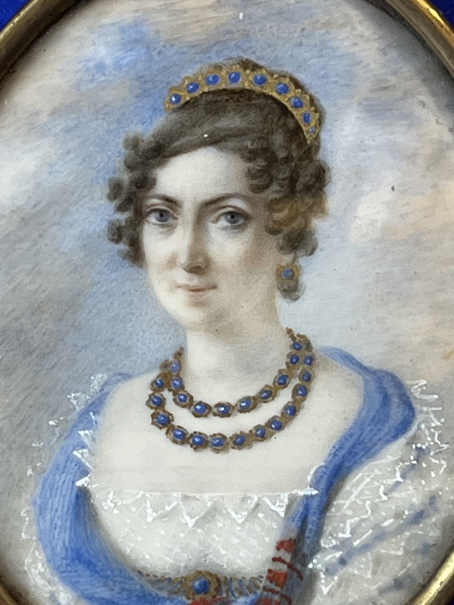 Portrait de dame à diadème d’époque Restauration – Miniature signée Chaponnier, 1821  -photo-3
