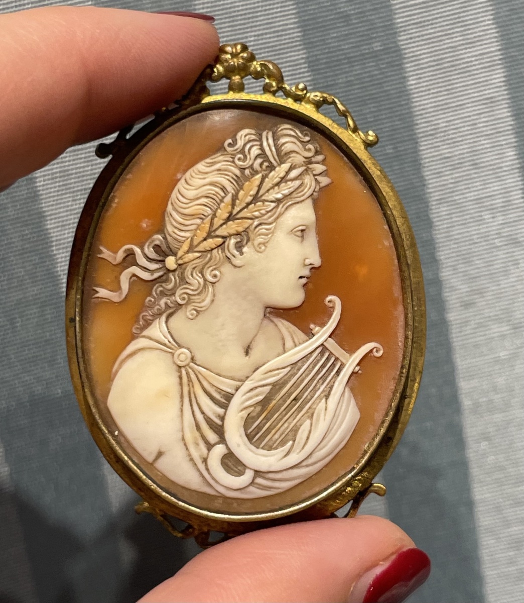 Apollon à la lyre et à la couronne de laurier. Camée en coquille, Italie, XIXe siècle -photo-2