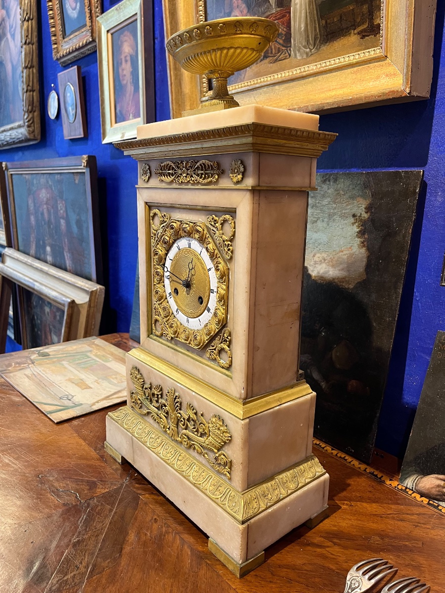 Charles X Clock In Alabaster And Gilt Bronze With Rose Garland Dial, Circa 1825, Working  -photo-8