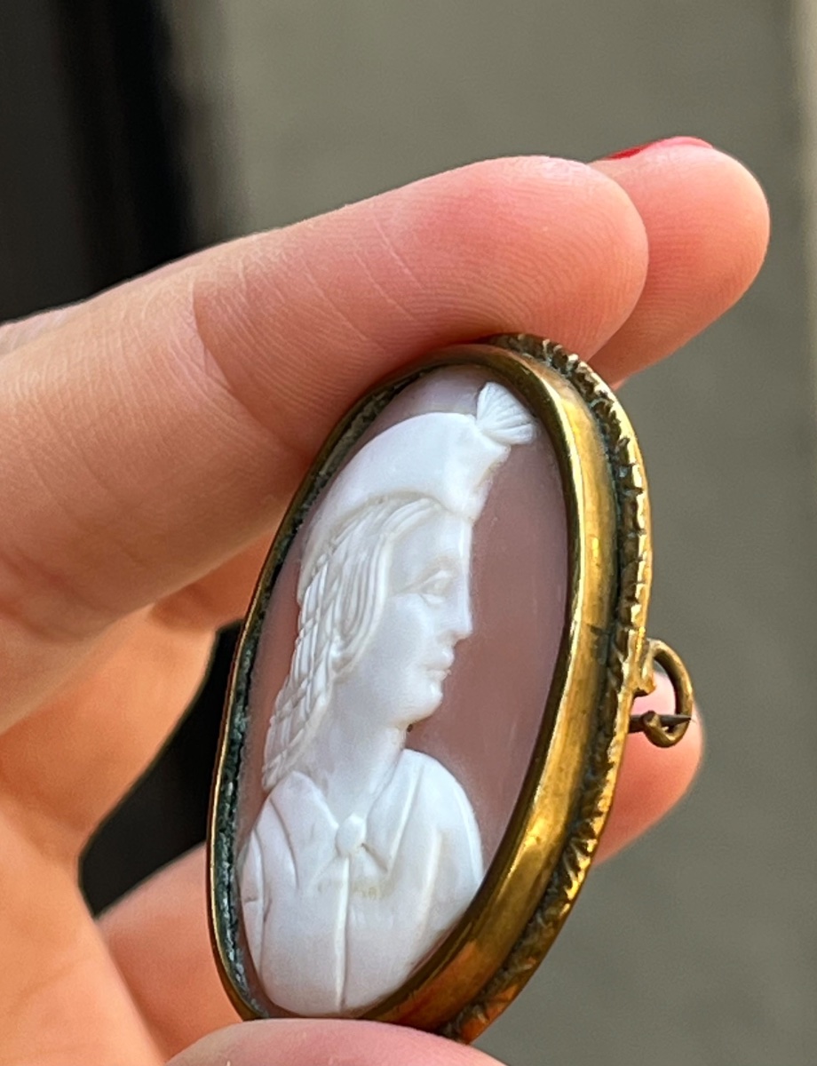 Camée en coquille à profil féminin en costume Renaissance. Italie, milieu du XIXe siècle  -photo-4