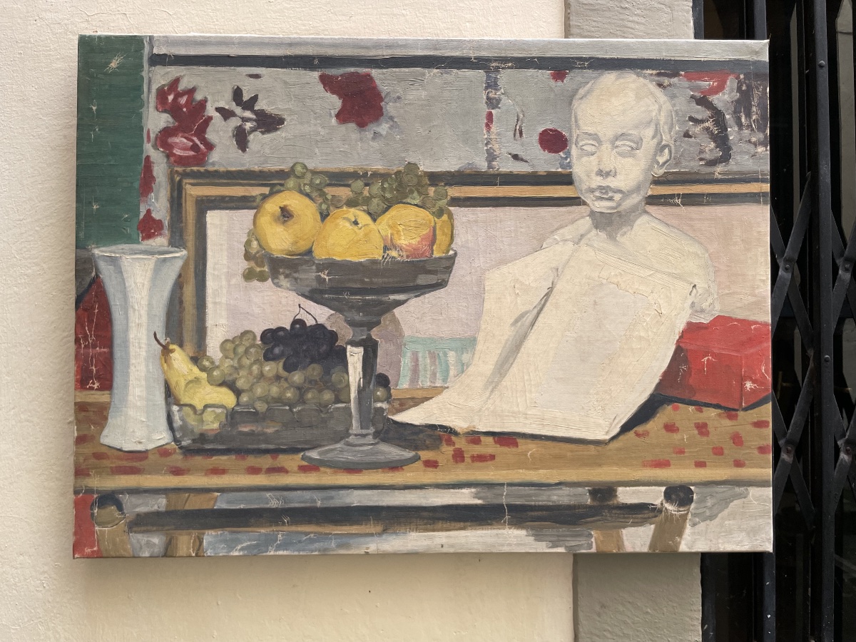 Henry Déziré (1878–1965), Nature morte d’atelier au buste et aux fruits . cm  81 × 6-photo-3