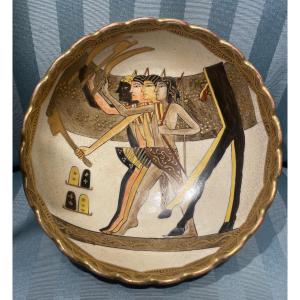 Bol japonais en céramique Satsuma à décor égyptisant, période Meiji–Taishō (vers 1890–1915)