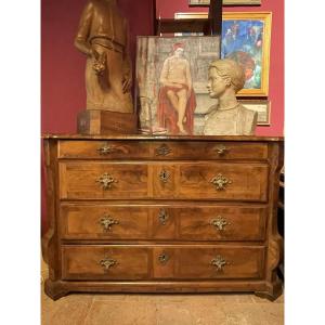 Chest Of Drawers In Walnut And Walnut Burl With Shaped Corner Elements, Tuscany, Late 17th Cent