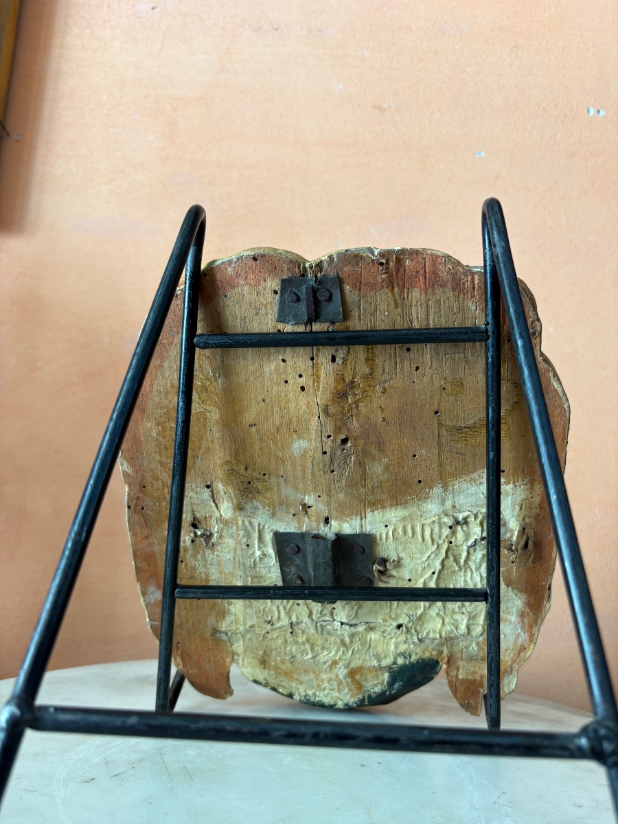 Frise en bois sculpté laqué vert et doré représentant tête de lion-photo-4