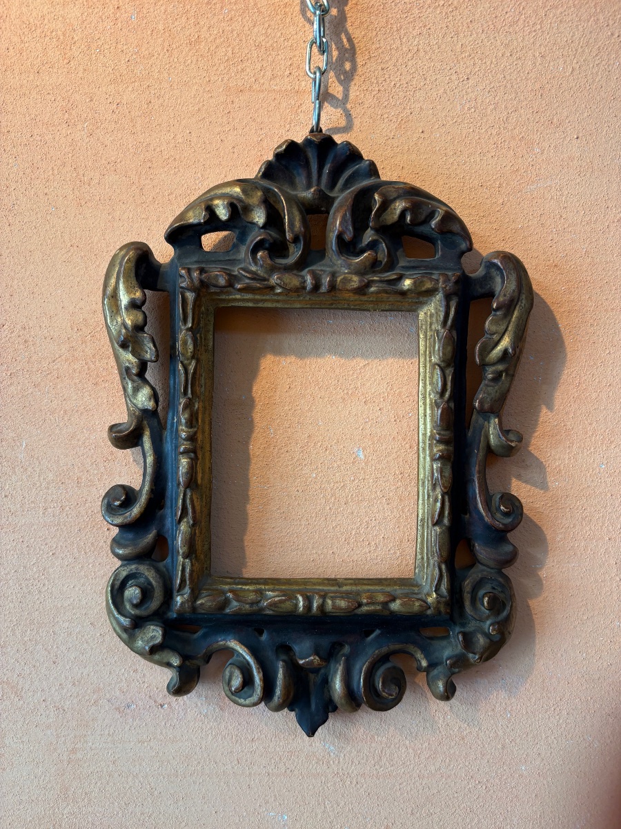 Black And Gold Carved Frame. Emilia, 18th Century. Excellent Condition 