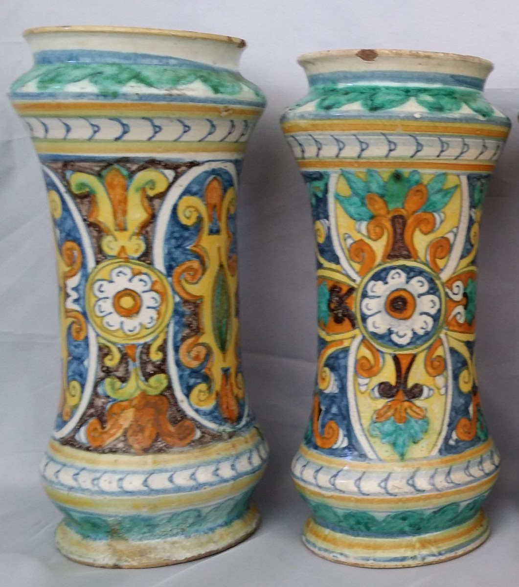 Paire de albarelli en majolique de Sciacca-photo-2