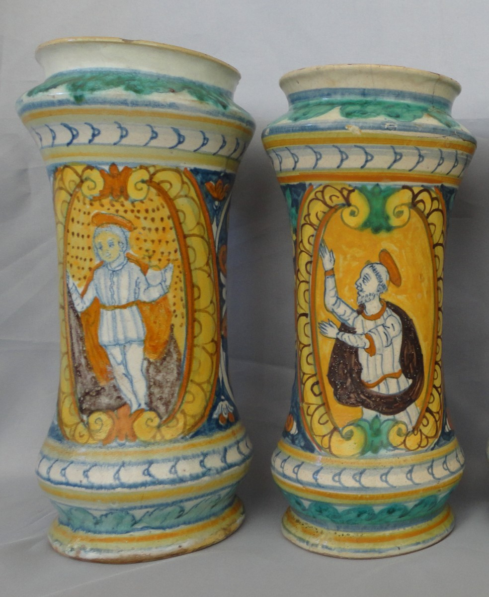 Paire de albarelli en majolique de Sciacca
