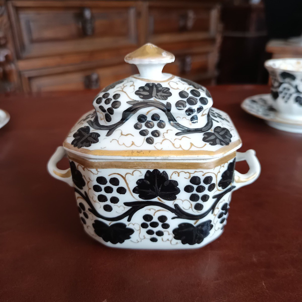 19th Century Paris Porcelain Tete A Tete Service-photo-5