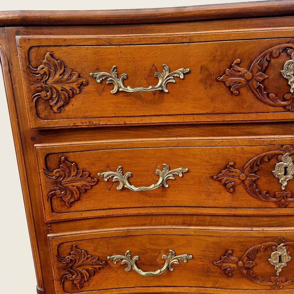 18th Century French Walnut Louis XV Como-photo-3