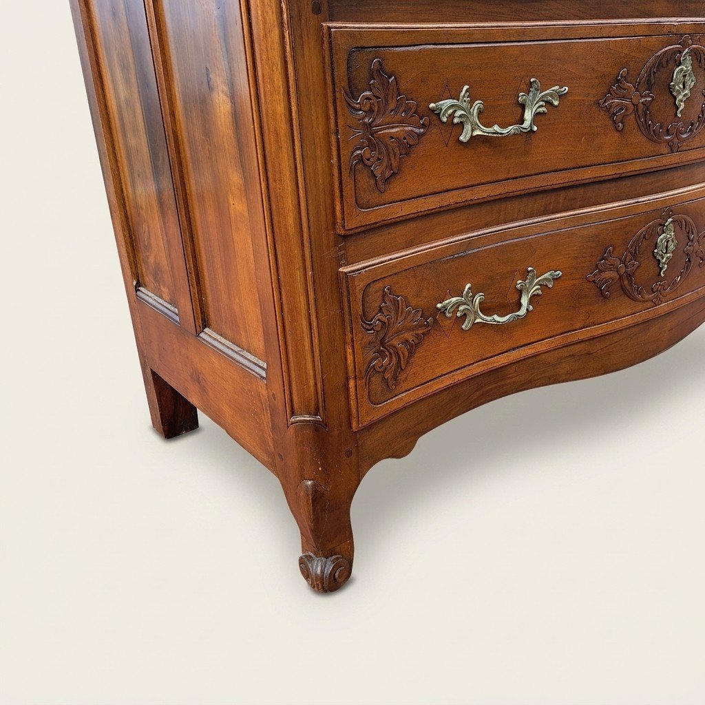 18th Century French Walnut Louis XV Como-photo-5
