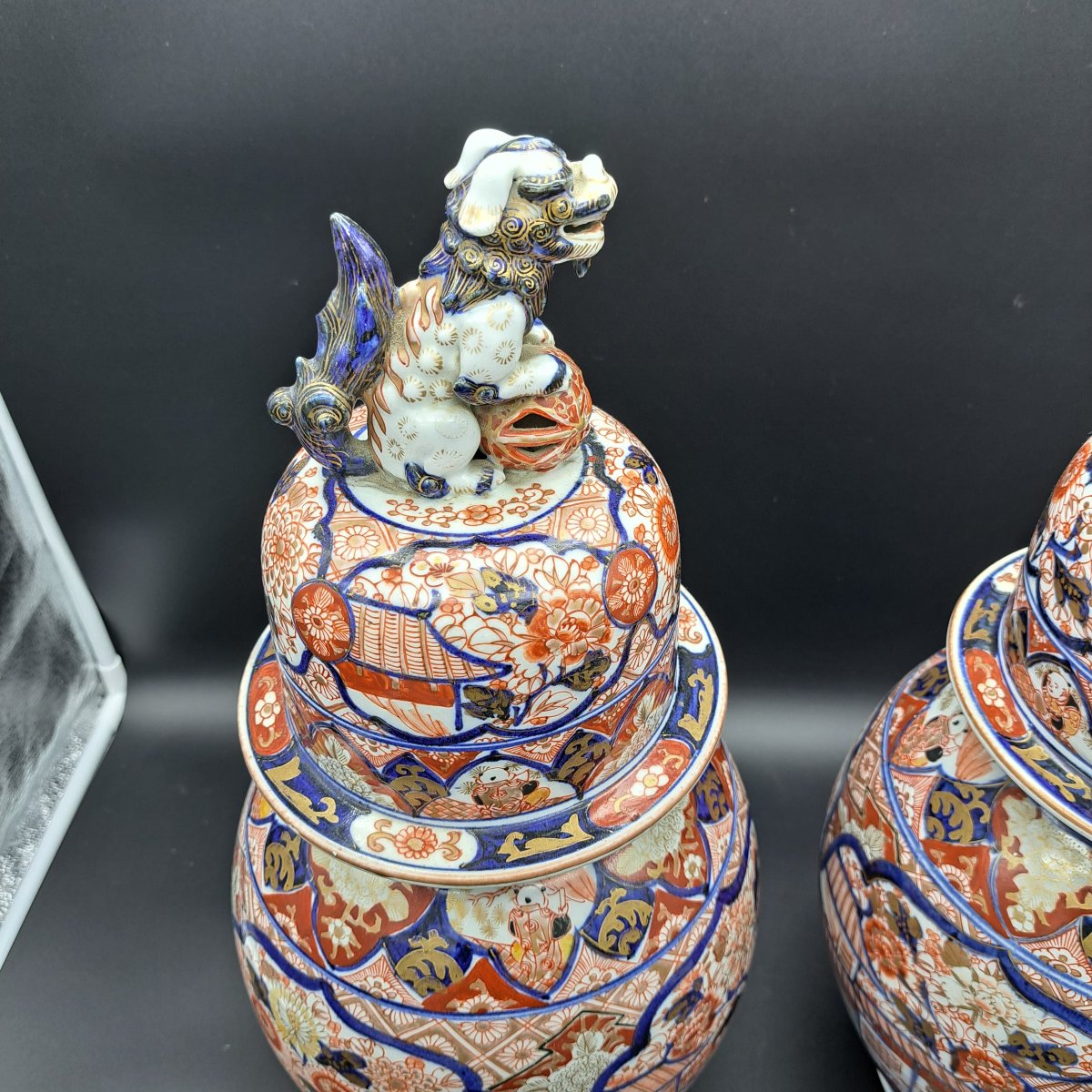 Pair Of Imari Vases With Lid From The Second Half Of The 19th Century-photo-2