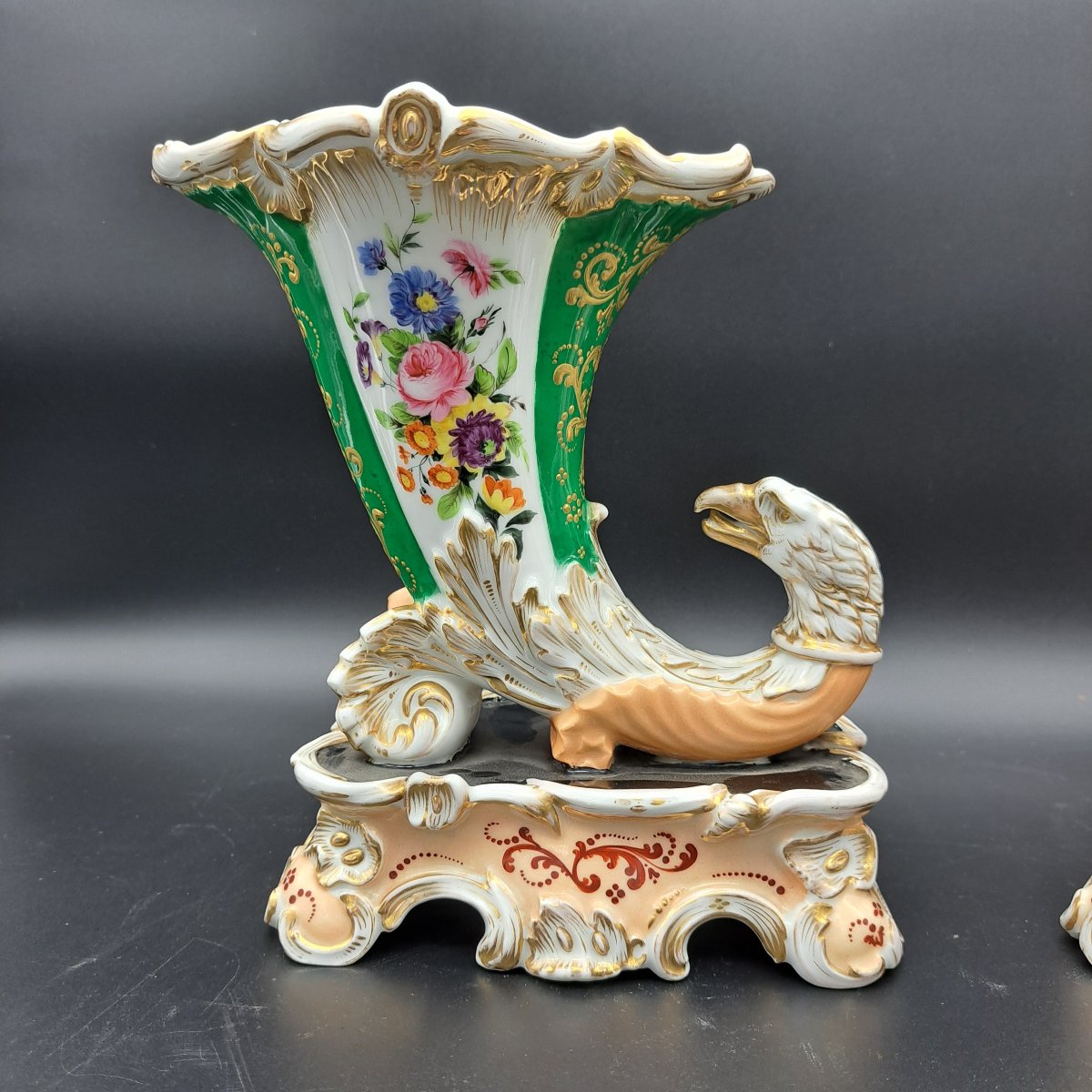Pair Of Mid-19th Century Porcelain Cornucopia Vases-photo-4