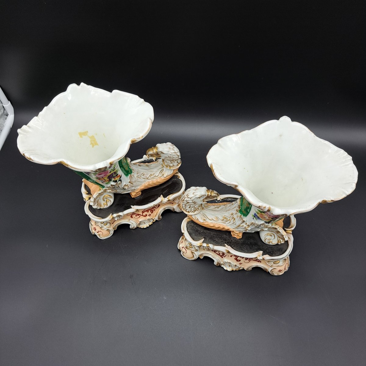 Pair Of Mid-19th Century Porcelain Cornucopia Vases-photo-8