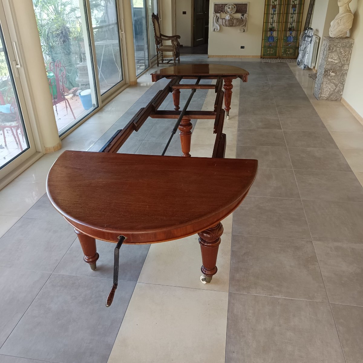 Table extensible anglaise en acajou, seconde moitié du XIXe siècle.-photo-3