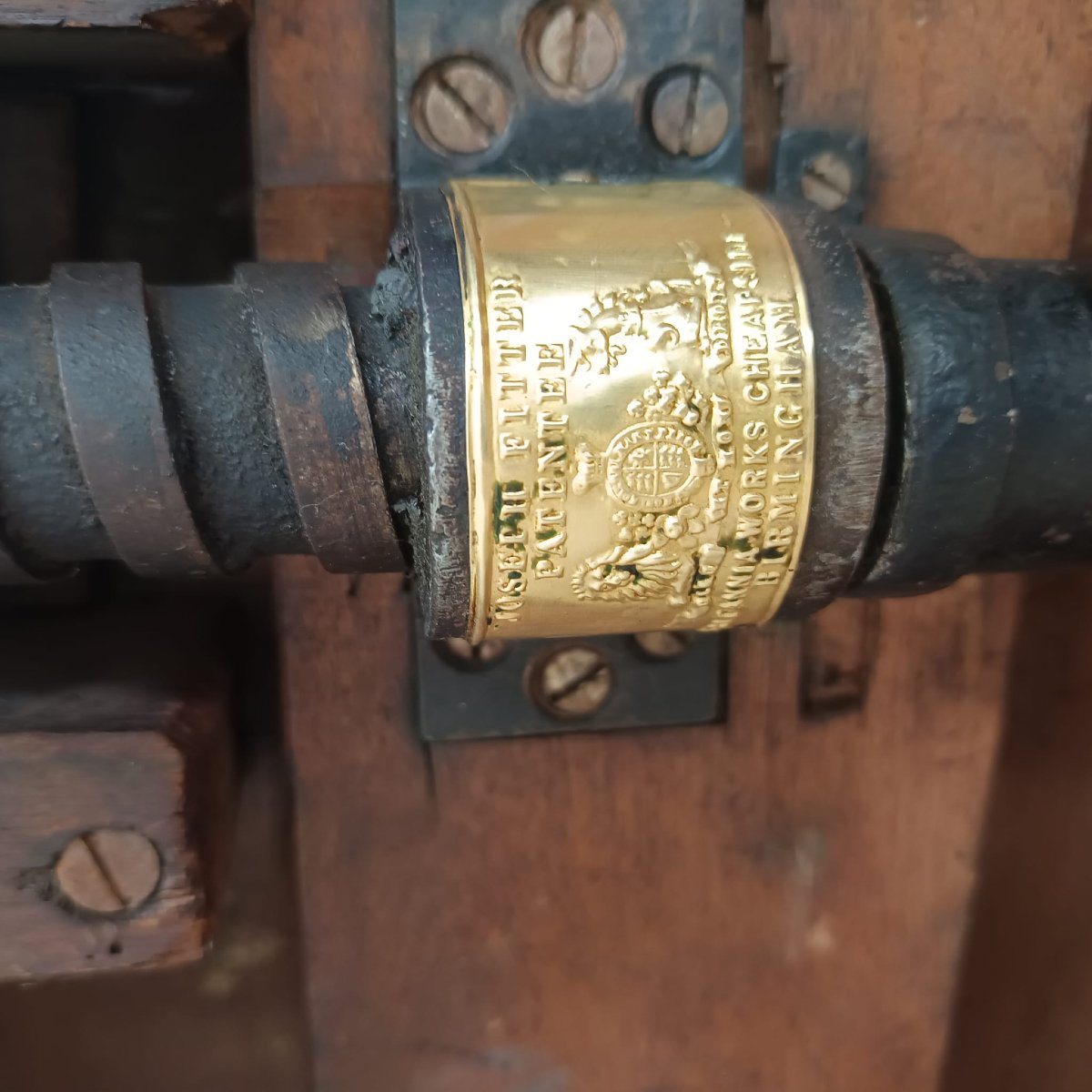 Table extensible anglaise en acajou, seconde moitié du XIXe siècle.-photo-3