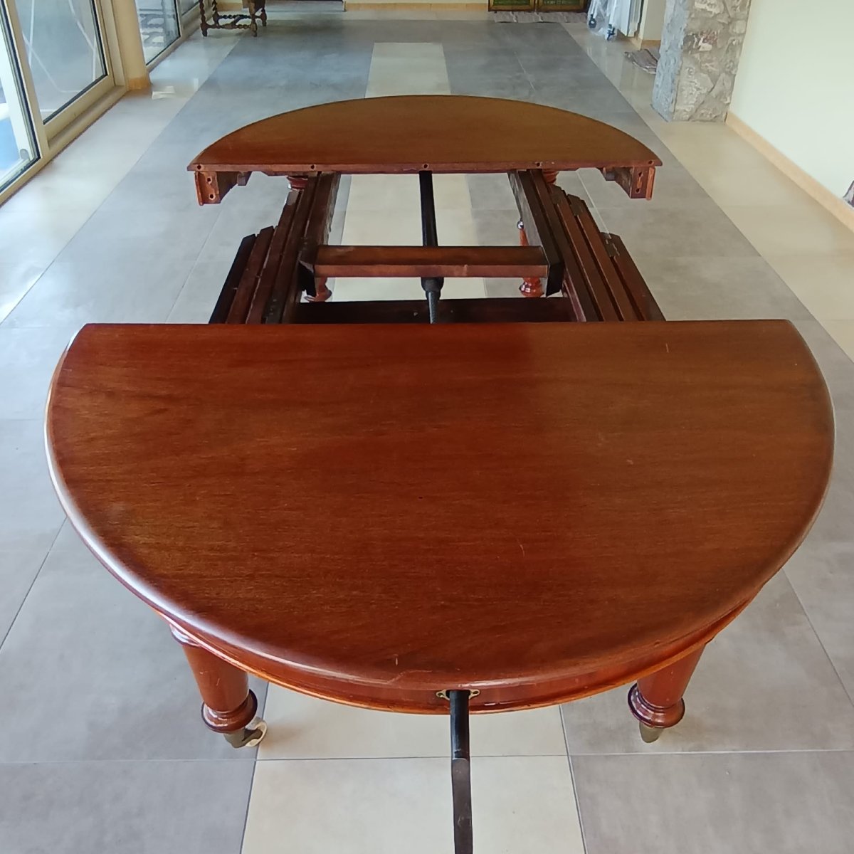 Table extensible anglaise en acajou, seconde moitié du XIXe siècle.-photo-4