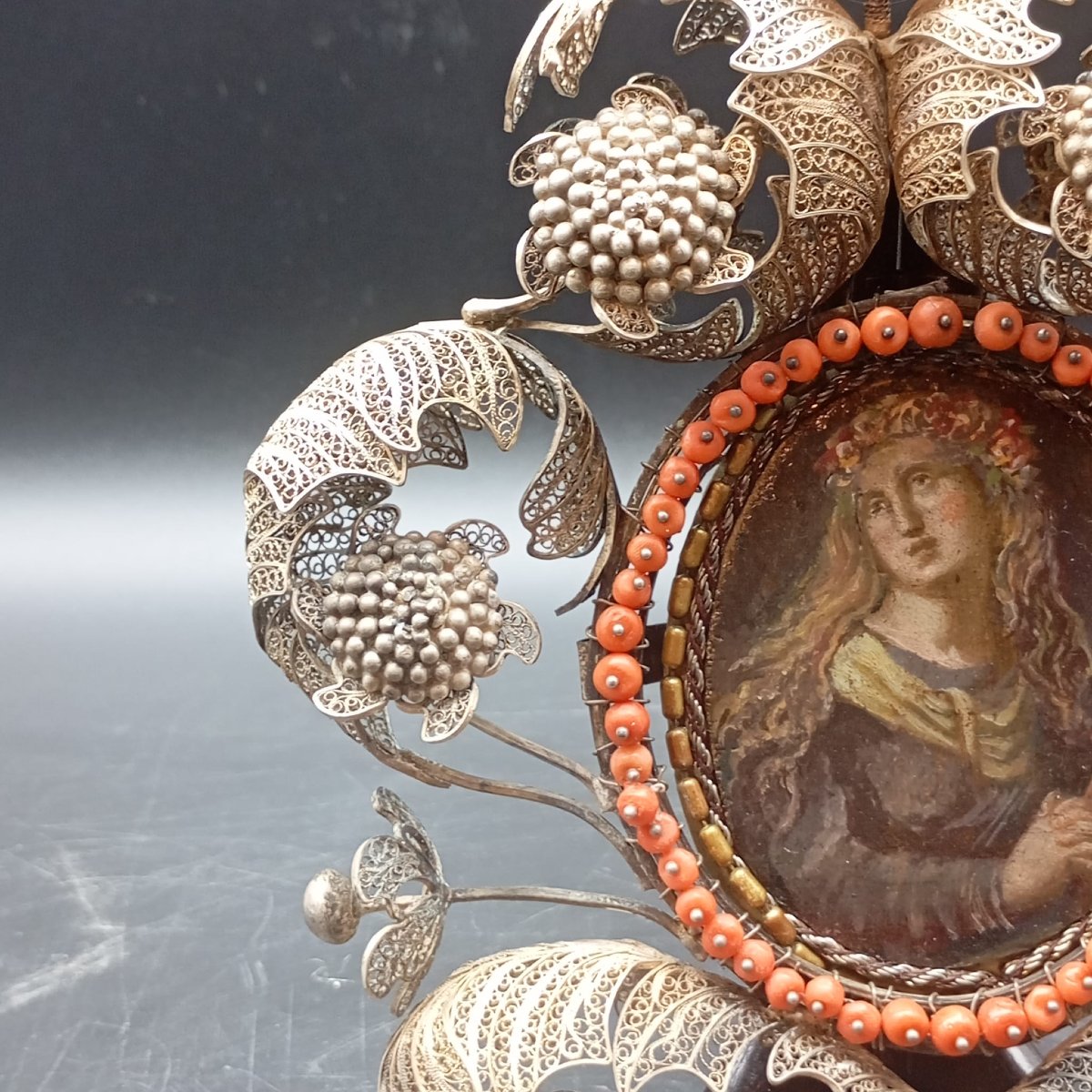 TÊTE DE LIT EN FILIGRANE D'ARGENT AVEC PETIT TABLEAU DE SAINTE ROSALE-photo-5