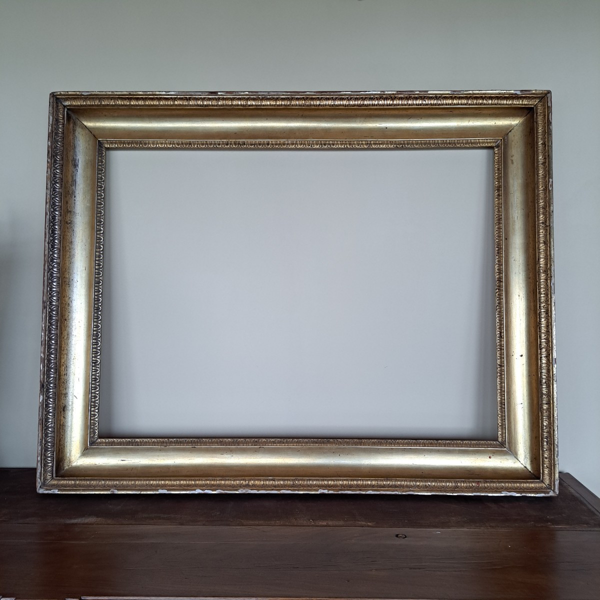 CADRE EN BOIS DORÉ, SICILE, FIN XVIIIe/DÉBUT XIXE SIÈCLE