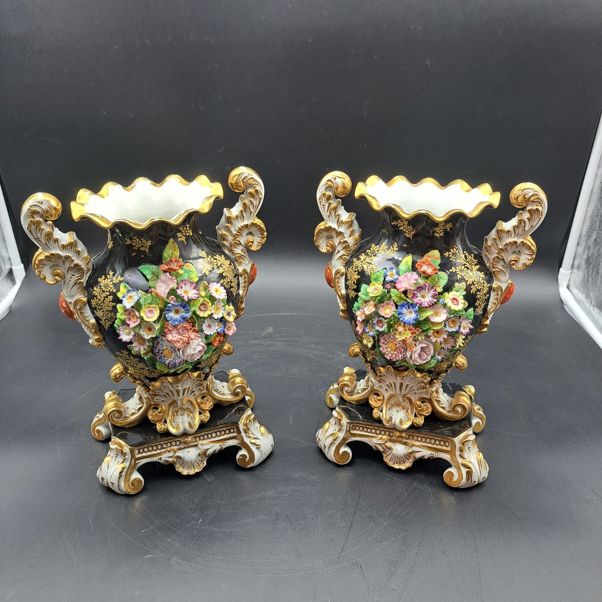 Pair Of French-made Vases With Floral Decorations By Jacob Petit-photo-2