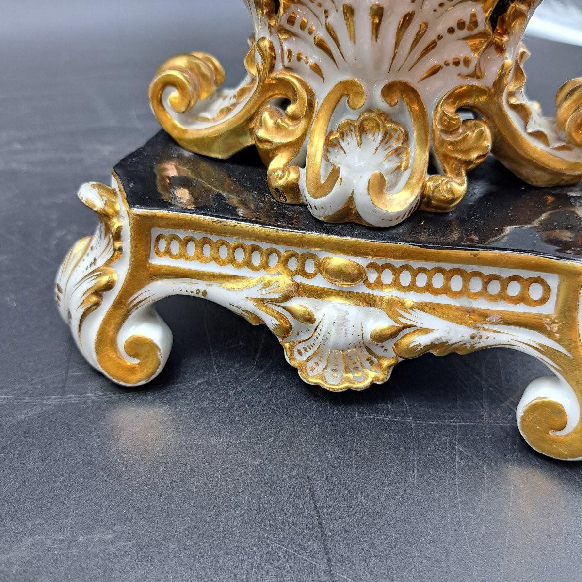 Pair Of French-made Vases With Floral Decorations By Jacob Petit-photo-2