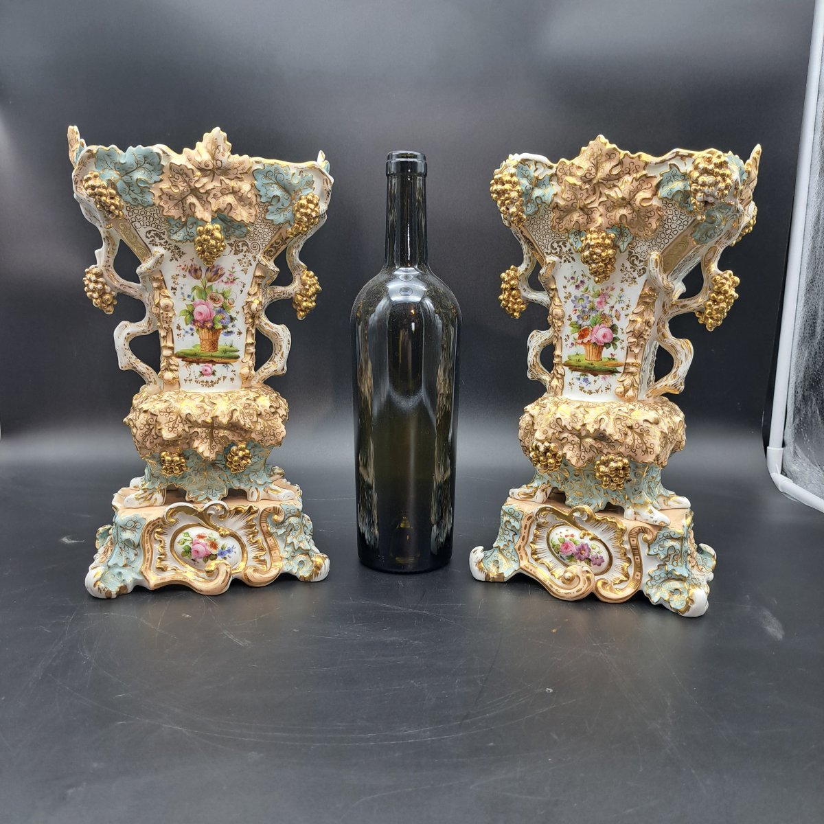 PAIRE DE VASES EN PORCELAINE SIGNÉS PAR JACOB PETIT-photo-8