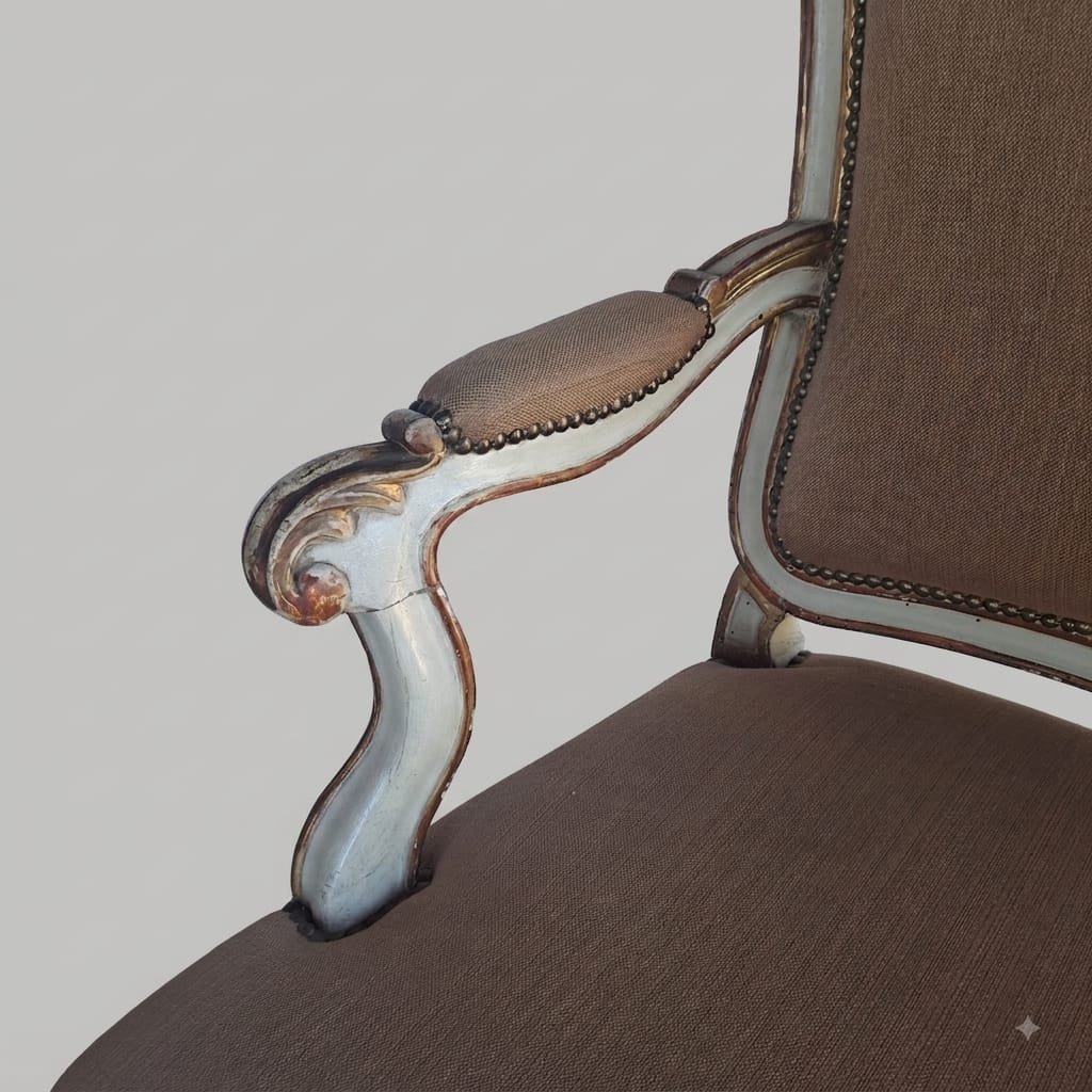 PAIRE DE FAUTEUILS LAQUÉS ET DORÉS DU MILIEU DU XIXE SIÈCLE-photo-4