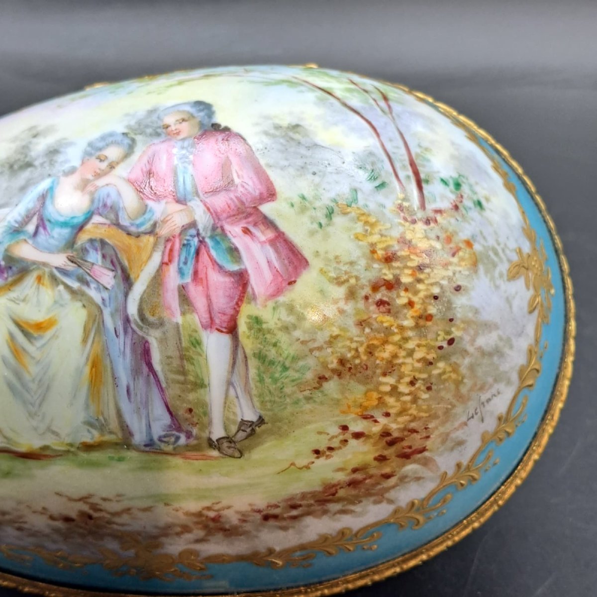 ANCIENNE BOÎTE À BIJOUX EN PORCELAINE DE SÈVRES, ÉPOQUE NAPOLÉON III, FIN DU XIXE SIÈCLE-photo-4