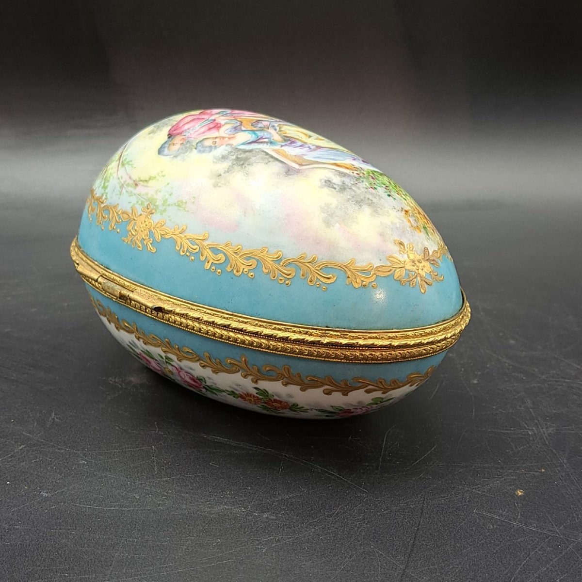 ANCIENNE BOÎTE À BIJOUX EN PORCELAINE DE SÈVRES, ÉPOQUE NAPOLÉON III, FIN DU XIXE SIÈCLE-photo-2