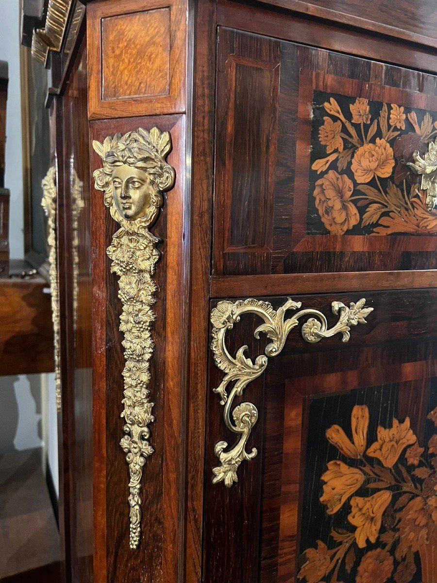 Beautiful Antique Cabinet-photo-2