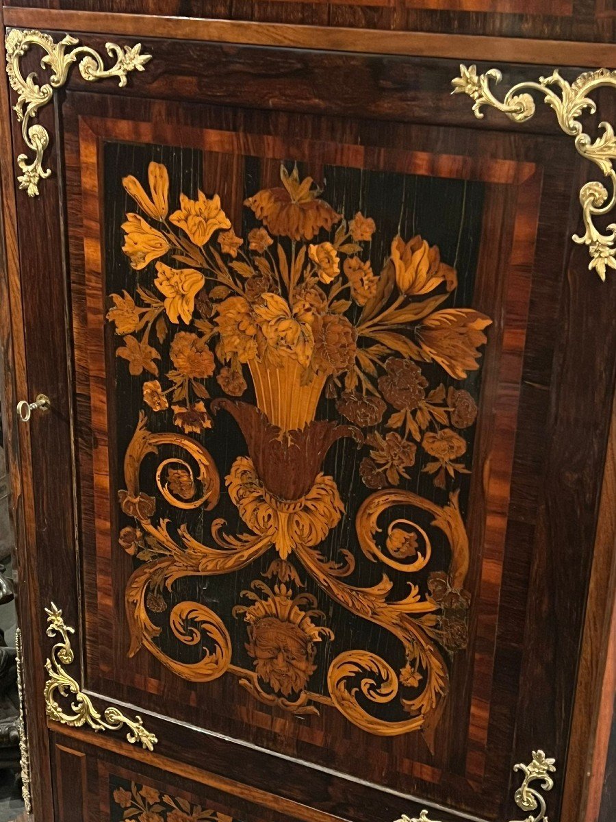Beautiful Antique Cabinet-photo-3