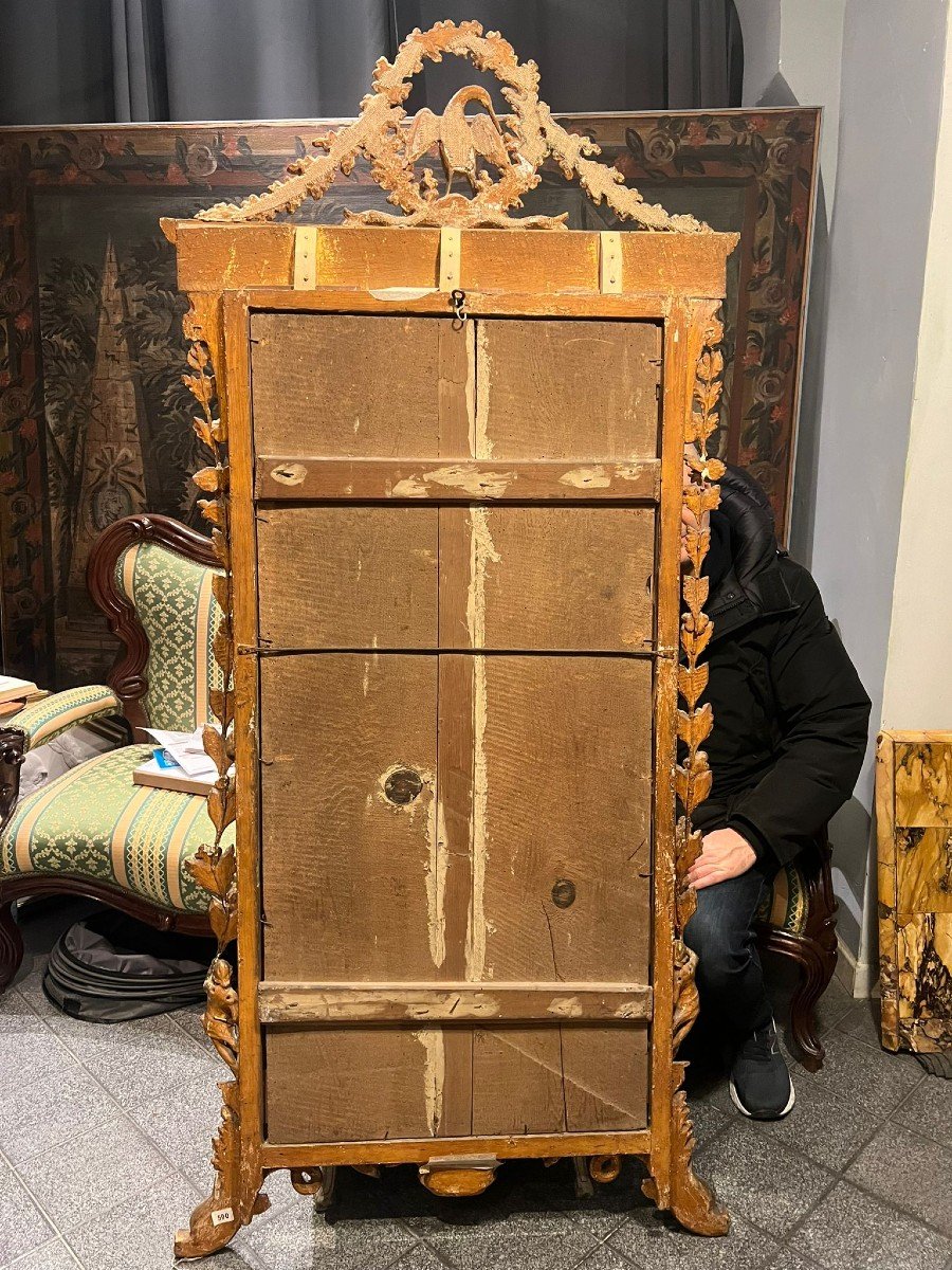 Beautiful Carved And Gilded Wooden Mirror-photo-1