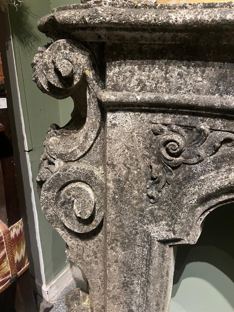 Fireplace In Vicenza Compound-photo-2