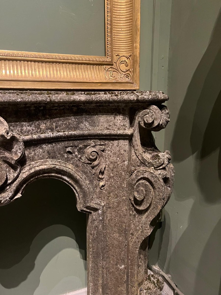 Fireplace In Vicenza Compound-photo-4