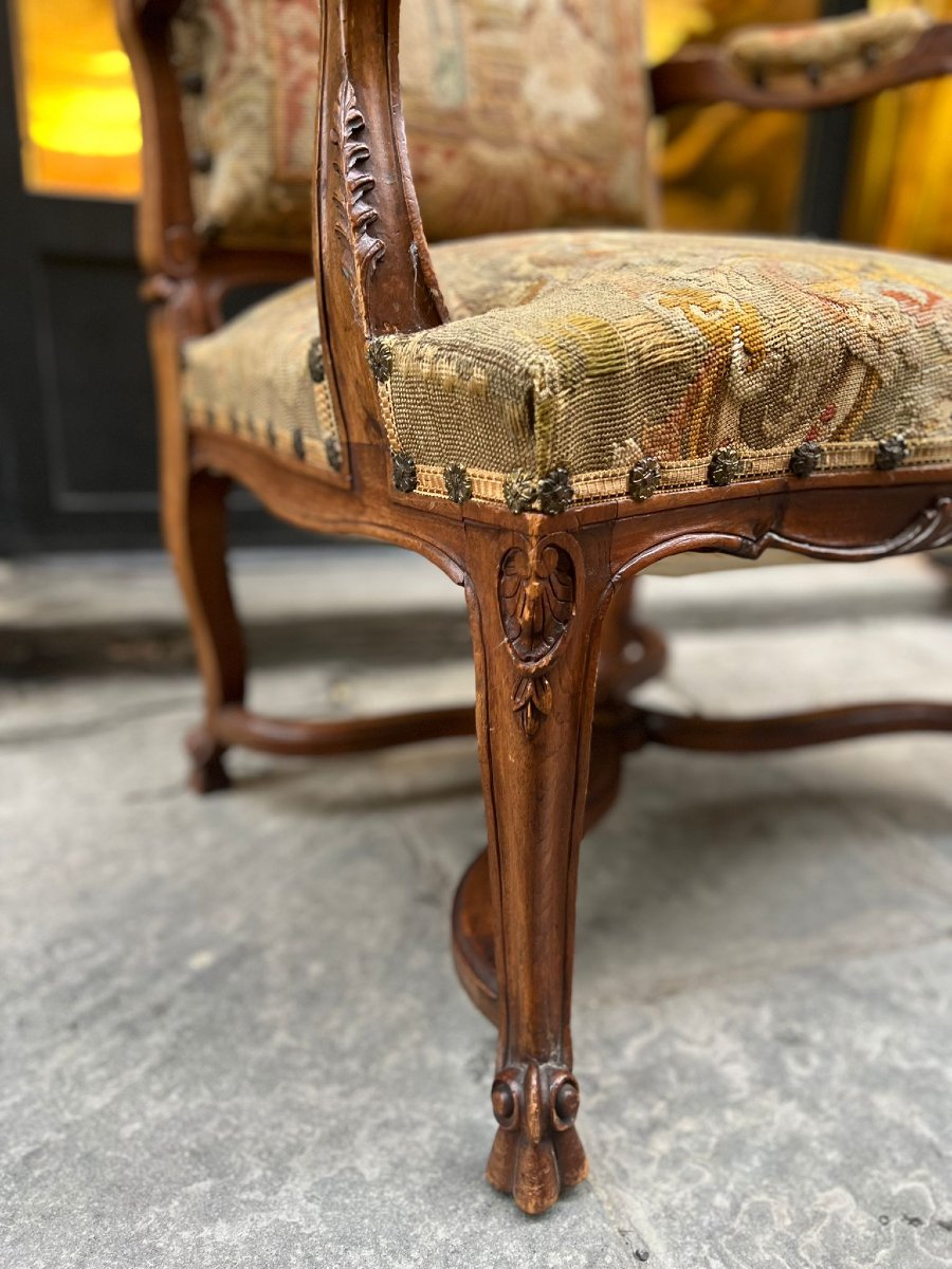 Paire de fauteuils baquets de style Louis XV-photo-1