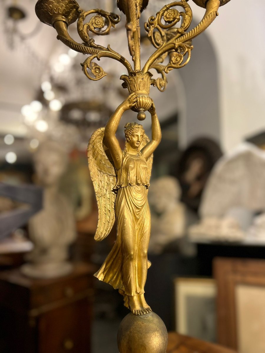 Paire de grands candélabres en bronze doré-photo-6