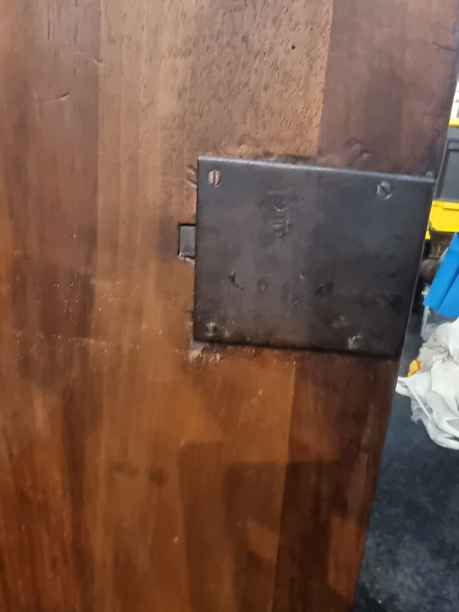 Buffet en bois de noyer-photo-1