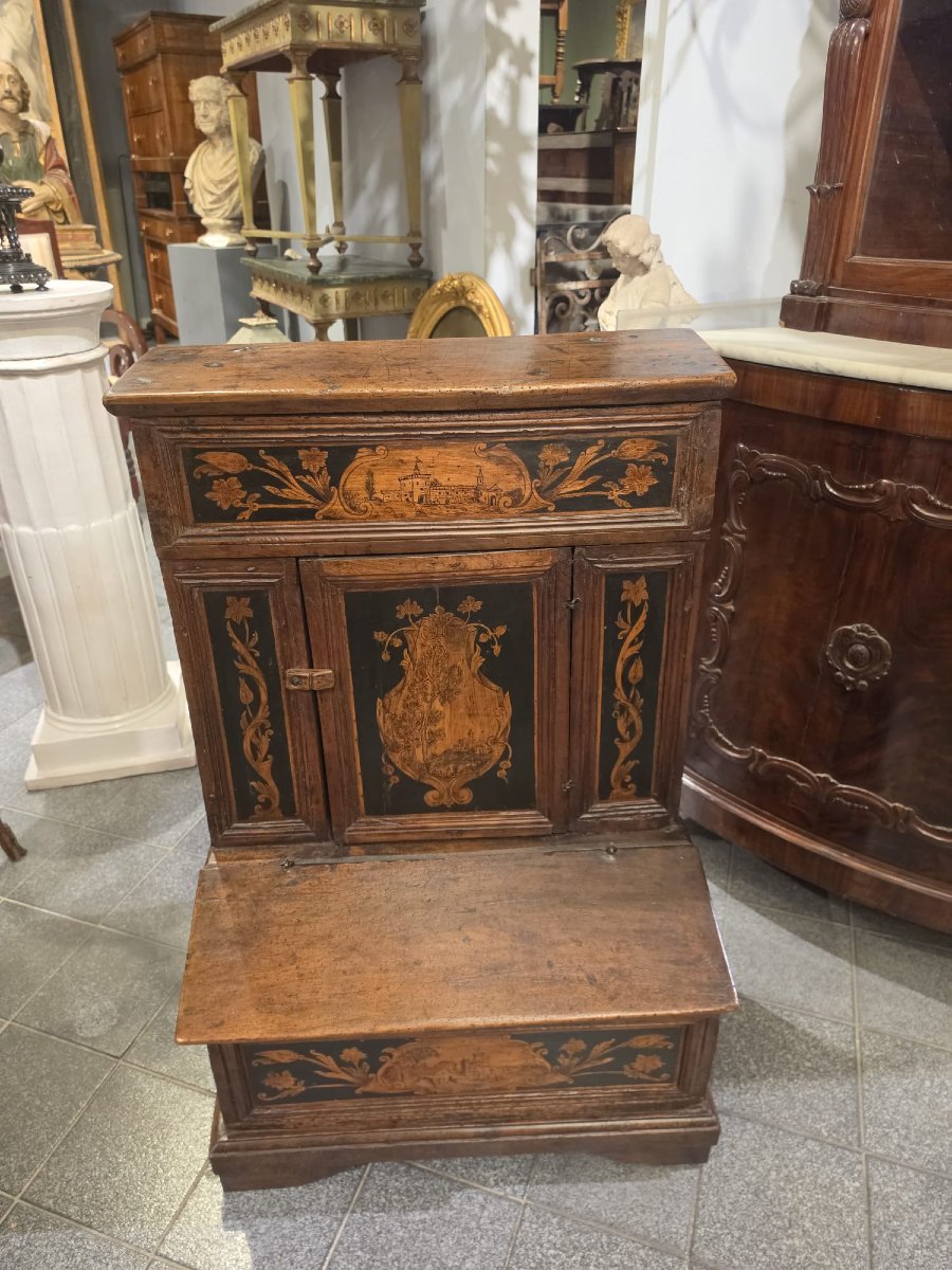 Walnut Kneeler-photo-3