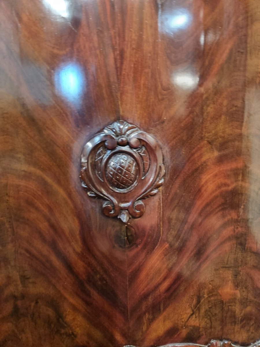 Large Corner Cupboard-photo-3