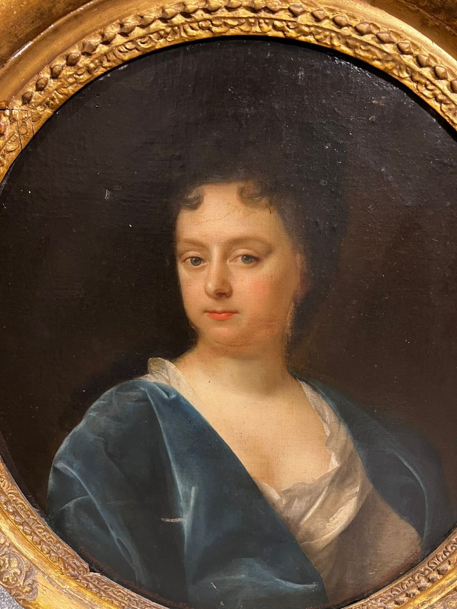 Oil Painting Of A Noblewoman-photo-3