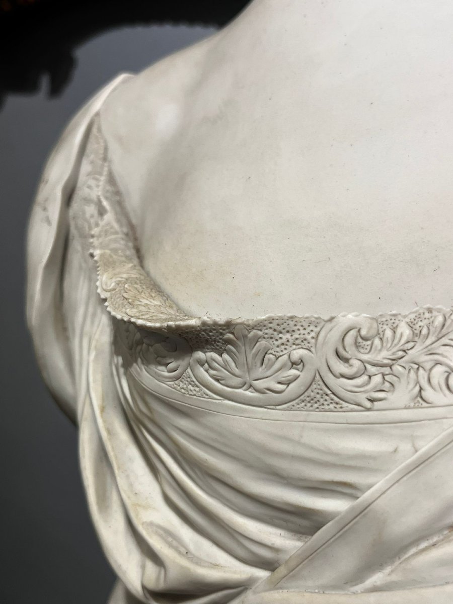 Bust Of Marie Antoinette-photo-2