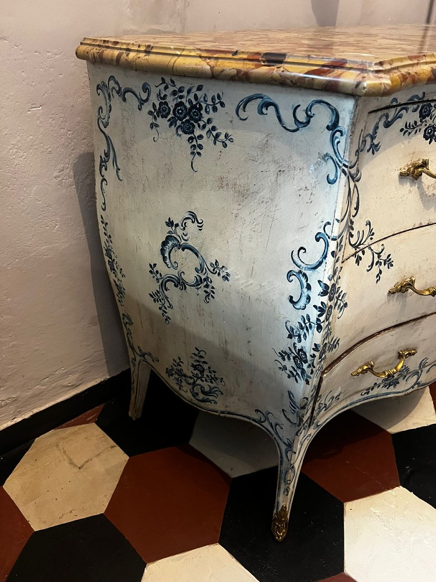 Painted Curved Chest Of Drawers-photo-3
