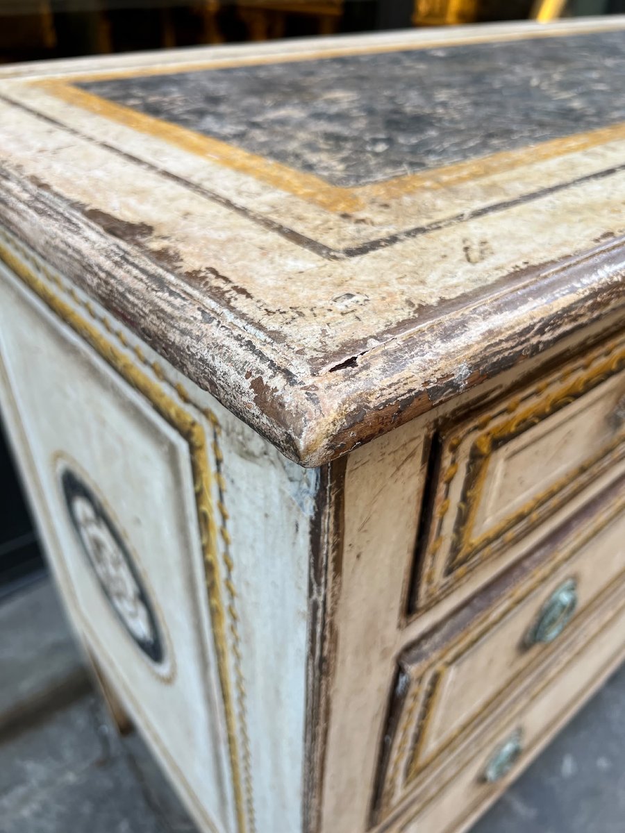 18th-century Lacquered Chest Of Drawers-photo-6