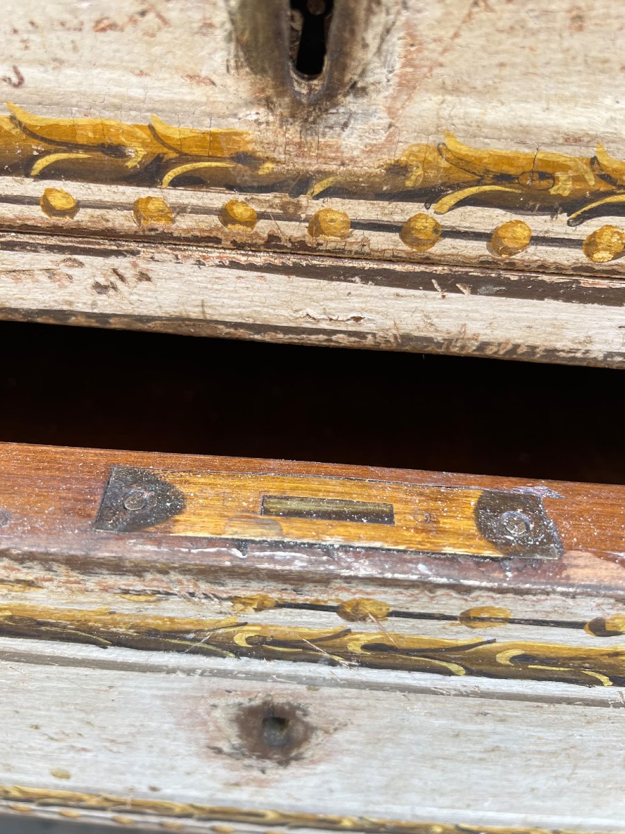 18th-century Lacquered Chest Of Drawers-photo-8