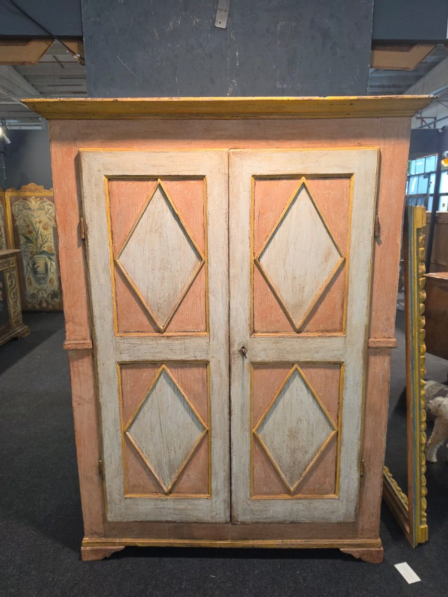 Two-door Closet-photo-2