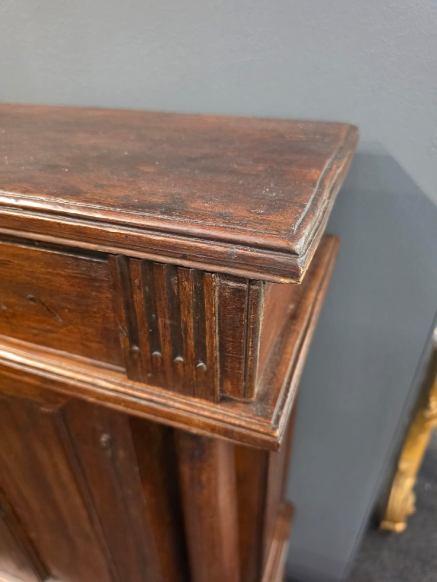 Small Sideboard -photo-3