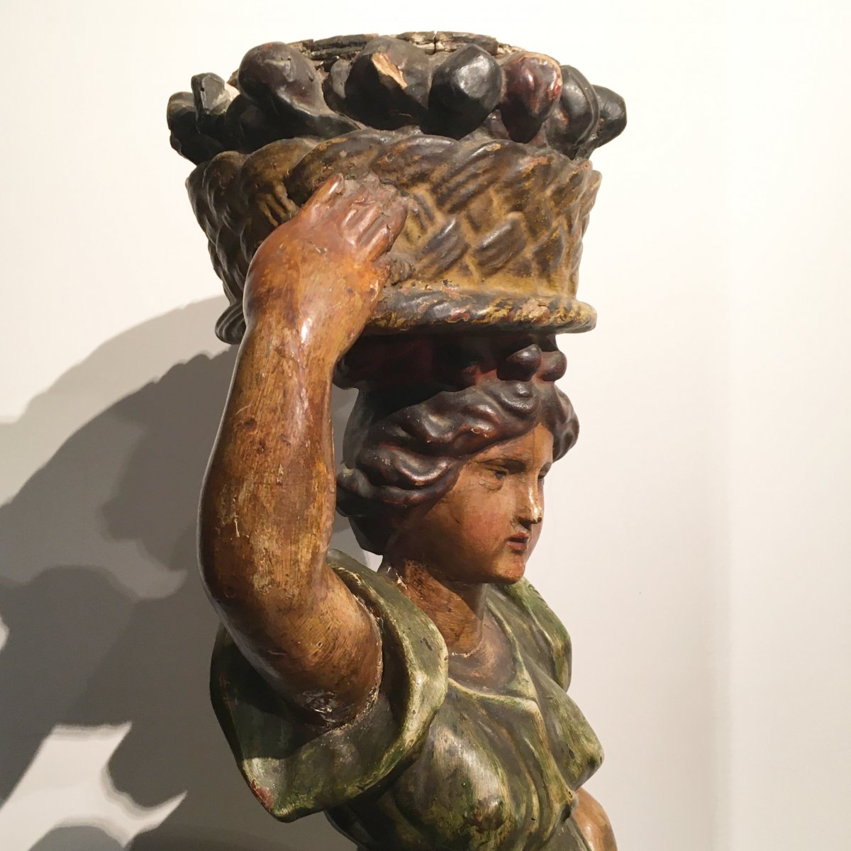 18th Century Italian Sculpture In Polychrome Wood Depicting A Female Figure-photo-2