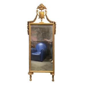 Louis XVI Mirror In Carved And Gilded Wood